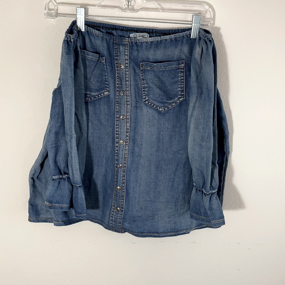 Noble U women top